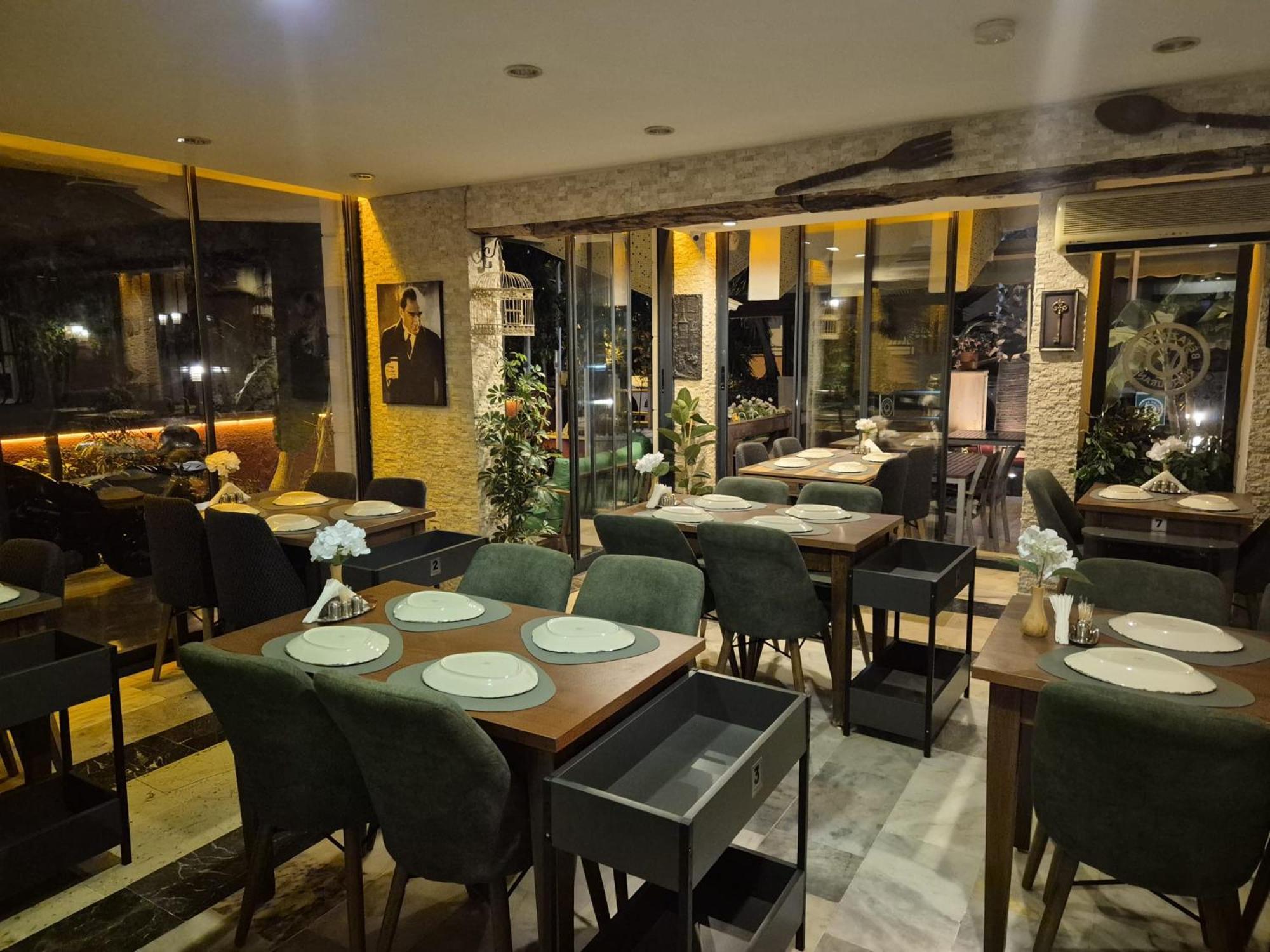 Beyaz Melek Apart Hotel Анталья Экстерьер фото